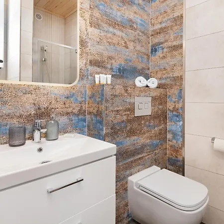 By Renters Prestige Apartamento